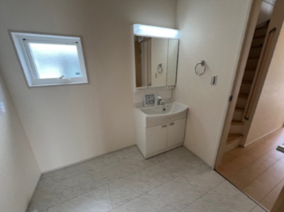 【独立洗面台】 | 紫波町中島字前郷 | シャンプードレッサー設備あり