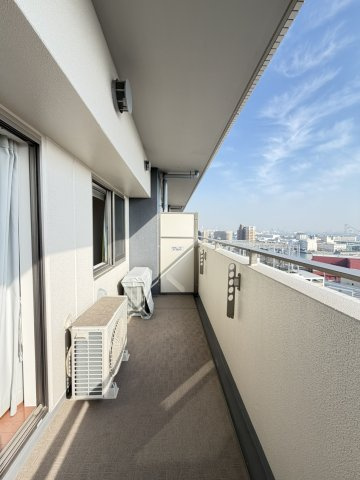 エルグレース神戸三宮タワーステージのバルコニー