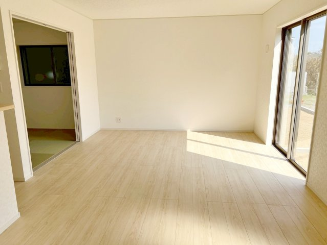 藤枝市茶町　第6／の洋室