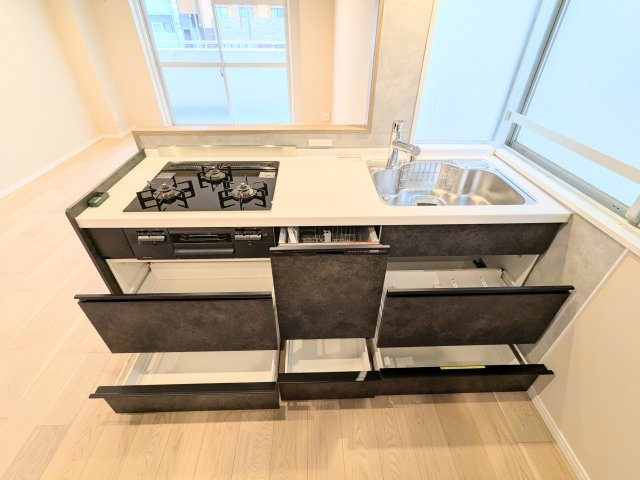 クレール亀戸のキッチン|～食器洗浄乾燥機付のキッチン写真～