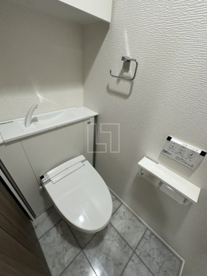 【トイレ】 | リーガル靱本町 | リーガル靱本町　温水洗浄便座