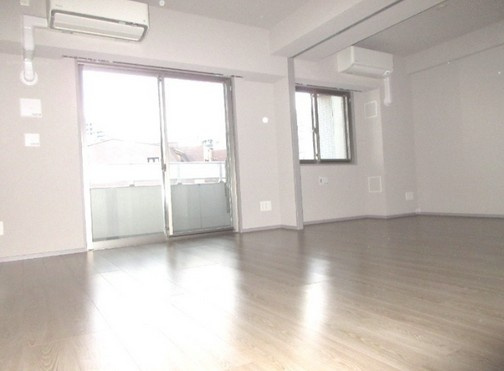 【居間・リビング】