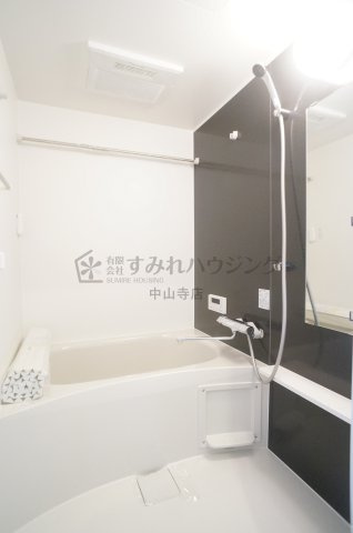 ELEGANTE宝塚の浴室