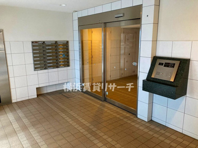 【エントランス】 | グランレジーナセンター南