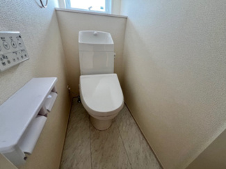 【トイレ】 | 紫波町中島字前郷 | 温水洗浄便座機能付き