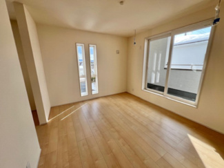 【洋室】 | 紫波町中島字前郷 | 木本来の色味を生かした温もりあるフローリングです。