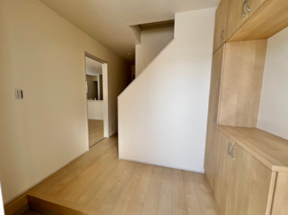 【エントランス】 | 紫波町中島字前郷 | 玄関収納もたっぷり！