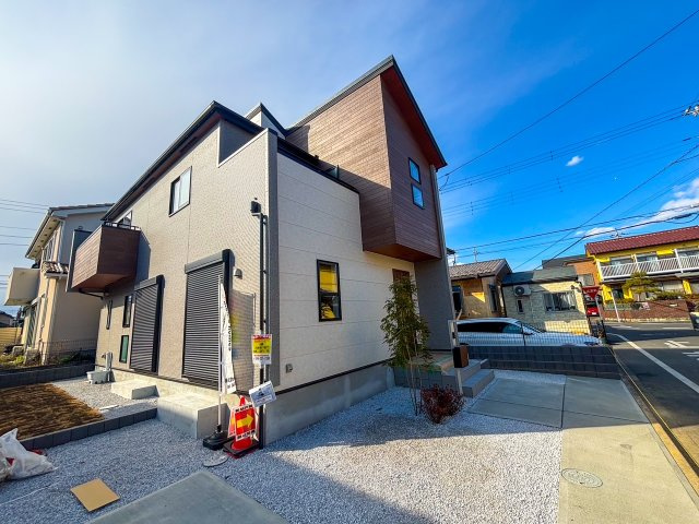 【前面道路含む現地写真】の画像