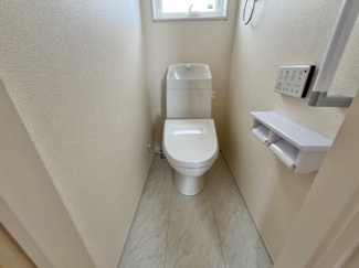 【トイレ】 | 紫波町中島字前郷 | 温水洗浄便座機能有り