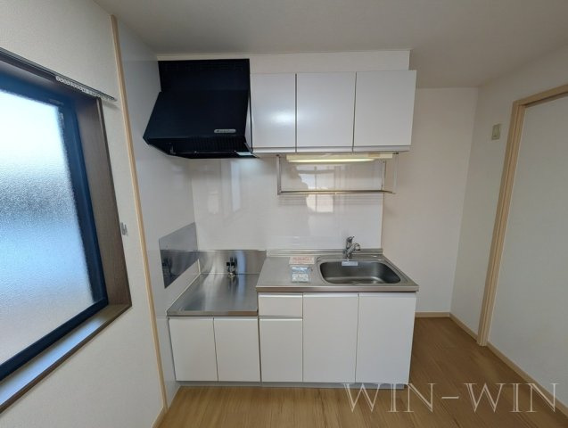 リバーサイドSのキッチン|イメージ（同建物内別部屋の写真です）