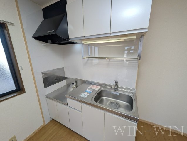 リバーサイドSのキッチン|イメージ（同建物内別部屋の写真です）