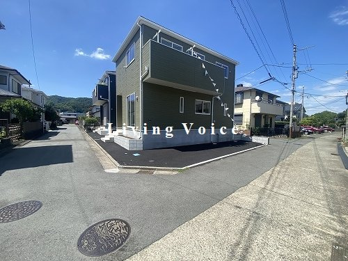 【前面道路含む現地写真】 | 【仲介手数料０円】大磯町大磯第5　新築一戸建て　2号棟　全2棟 | 2号棟　大磯町大磯第5　新築一戸建て　全2棟