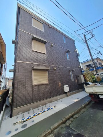 メゾンルテチアの外観