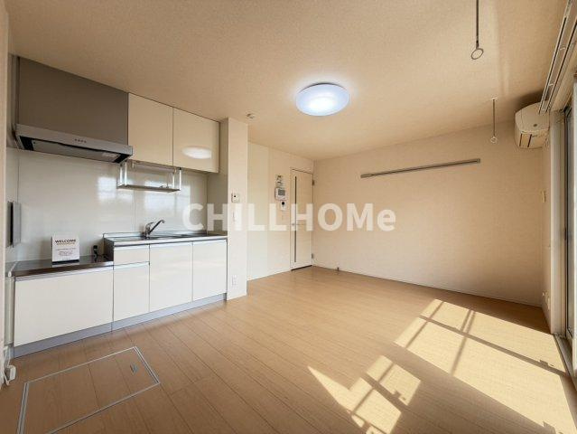 プラタナスの居間・リビング|他社様掲載物件もまとめてご紹介、ご案内可能です(^^)/