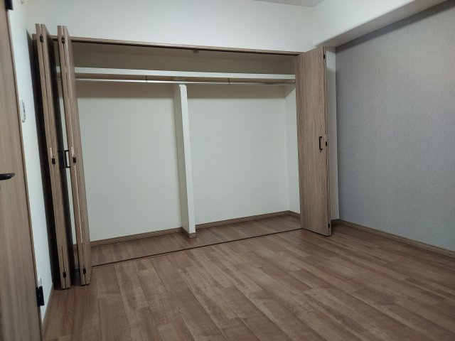 ジャルダン宝塚中山台弐番館A棟の洋室|洋室約6帖