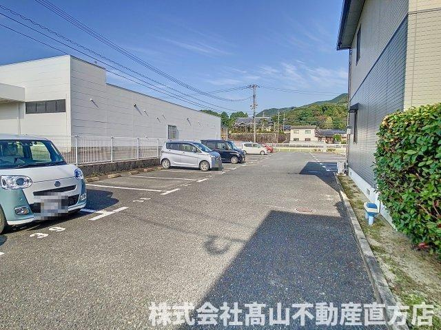 みずき本城　C棟の駐車場