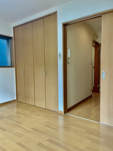 メゾンさつきの居間・リビング