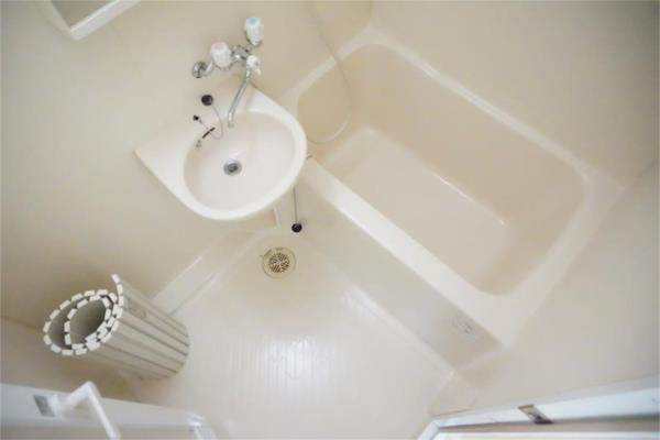 ピュアメゾンティーアンドワイの浴室