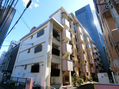 【外観】 | 新宿ローヤルコーポ | 再開発が進むビックターミナル新宿駅徒歩10分