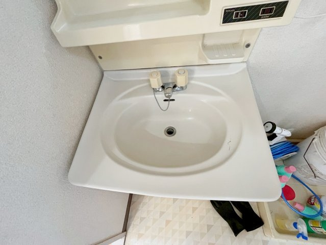 メゾンド中山の洗面所|コンパクトで使いやすい洗面所