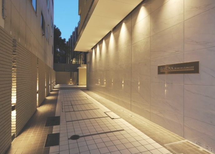 エントランスへのアプローチ