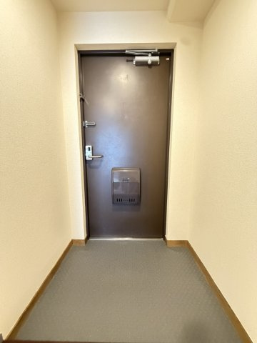 ヴィヴ・ラ・サンクの玄関