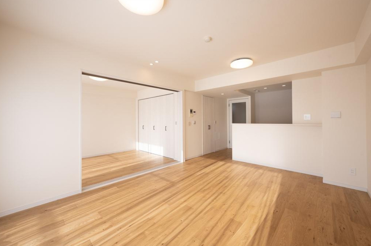 コスモ鶴見岸谷公園の居間・リビング