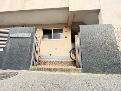 【エントランス】 | 美久仁マンション