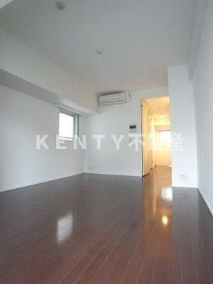 【居間・リビング】 | レジデンス大森 | ゆったりとしたリビングです