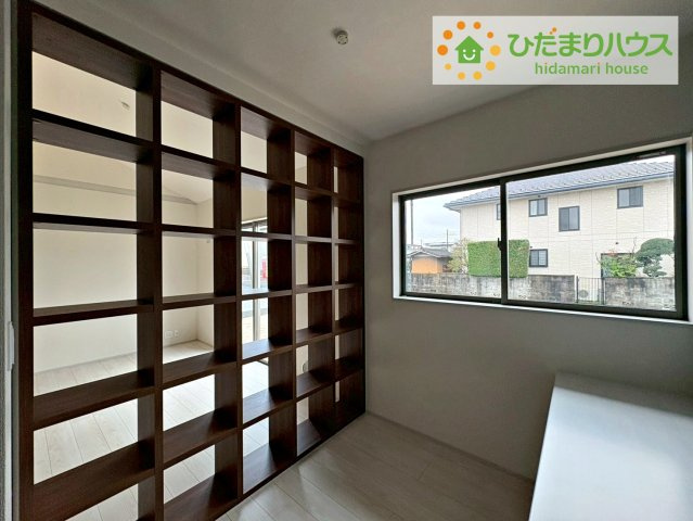 常陸大宮市中富町第3　新築戸建　2号棟の設備|スタディスペース、他収納にも使えます！