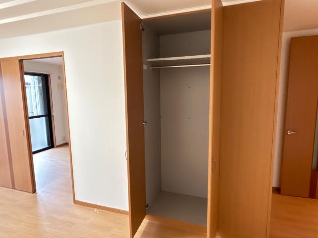 ＴＨ・ルミナスの収納|リビングクローゼット