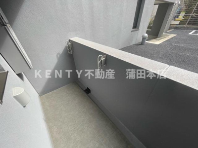 【バルコニー】 | プライムブリス品川旗の台 | 暖かな日差しのふりそそぐバルコニー