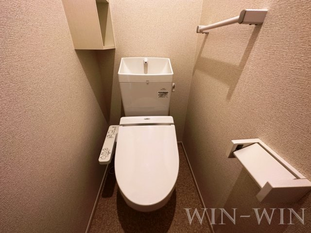 ガーデン クラールのトイレ|イメージ（同建物内別部屋の写真です）