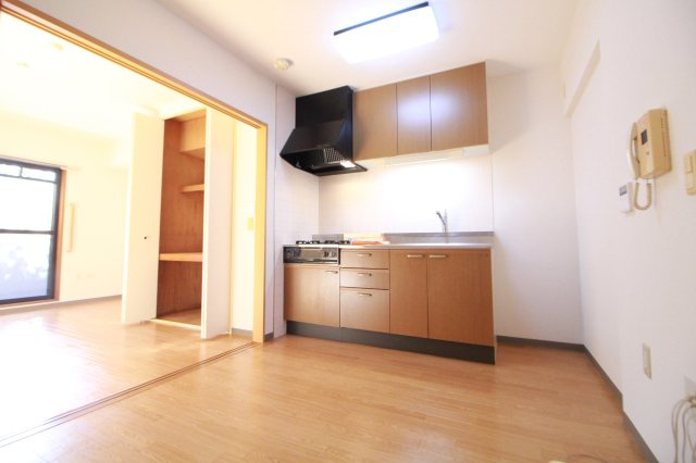 アルカンシエルの居間・リビング|同間取りの別号室のお写真です。