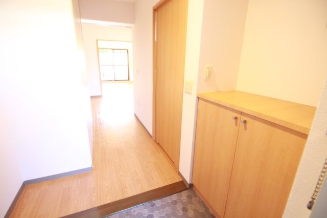 アルカンシエルの内装|同間取りの別号室のお写真です。