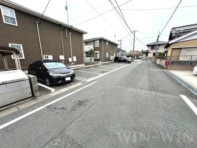 ブライトの駐車場