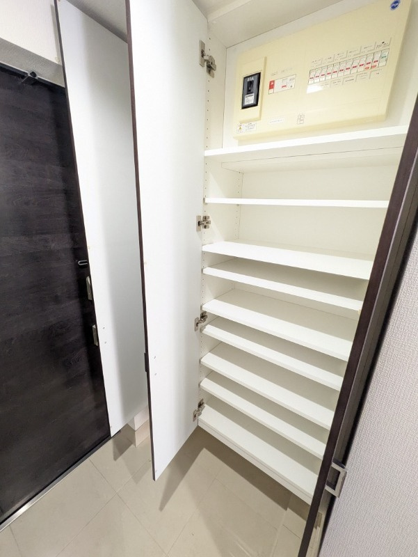 パークフラッツ市谷台町坂の収納|※参考写真　シューズボックス
