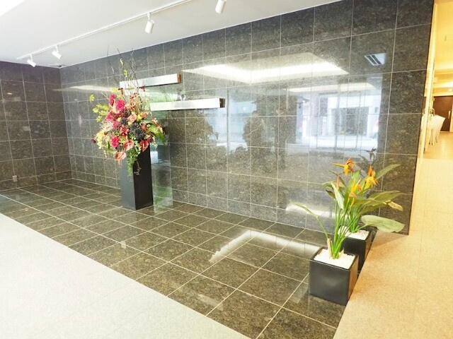 パークフラッツ市谷台町坂のエントランス|パークフラッツ市谷台町坂