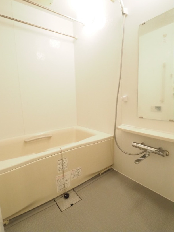 パークフラッツ市谷台町坂の浴室|※同タイプ参考写真　浴室乾燥機付き