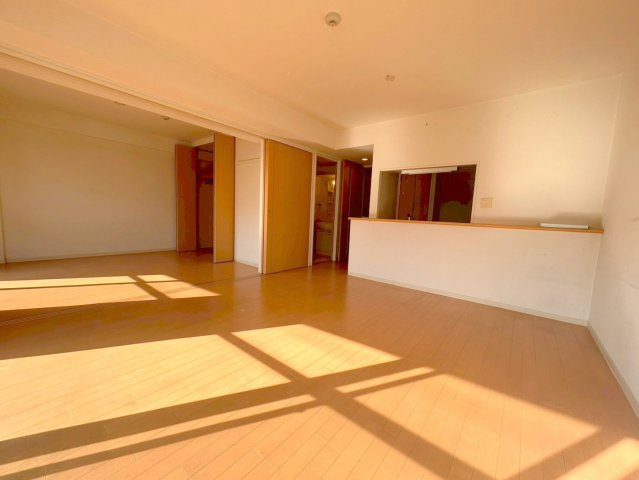 シャトレ秋桜の居間・リビング