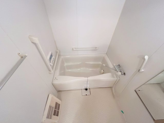 シャトレ秋桜の浴室