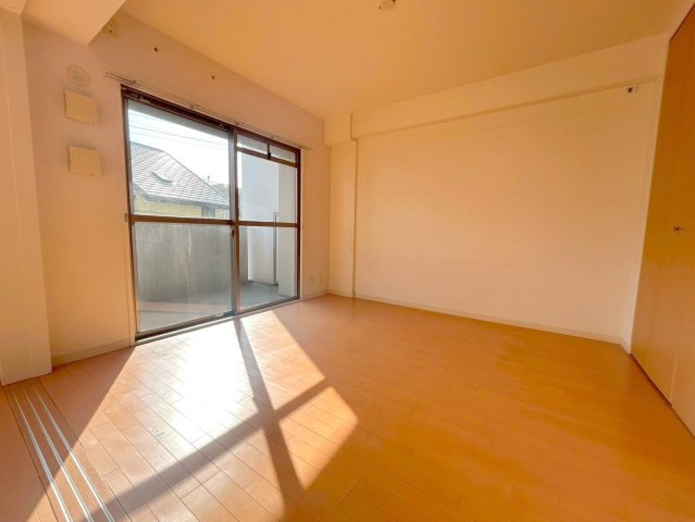 シャトレ秋桜の居間・リビング