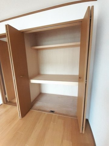 ウィスティリアＡの収納