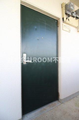 サンライズ若葉のエントランス|建物の内部です