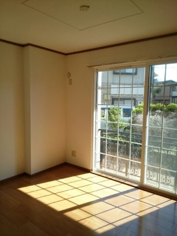 ウィスティリアＢのその他