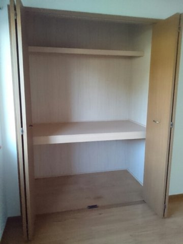 ウィスティリアＢの収納