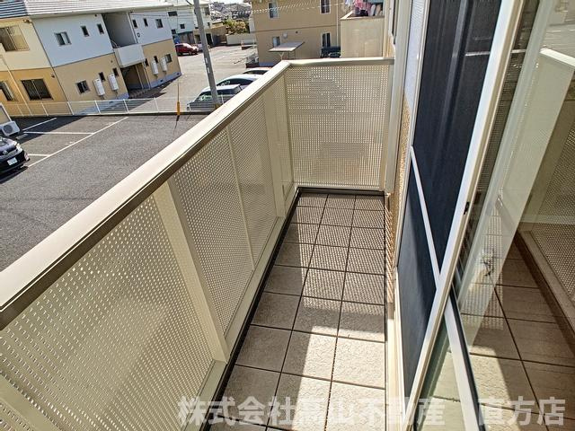 ハーティストT A棟のバルコニー