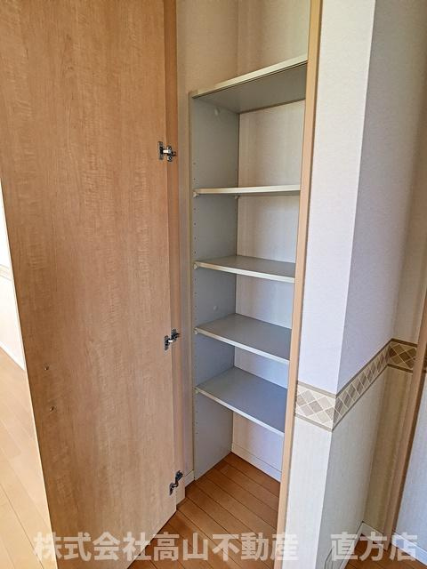 ハーティストT A棟の玄関