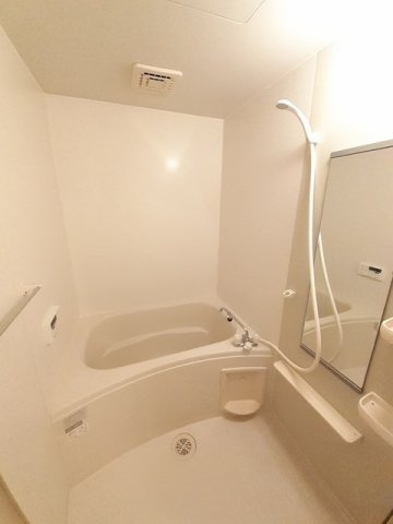 ルージュの浴室