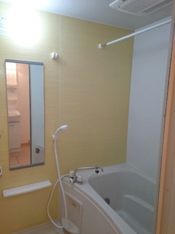 サニーメゾン庄苑Ｂの浴室
